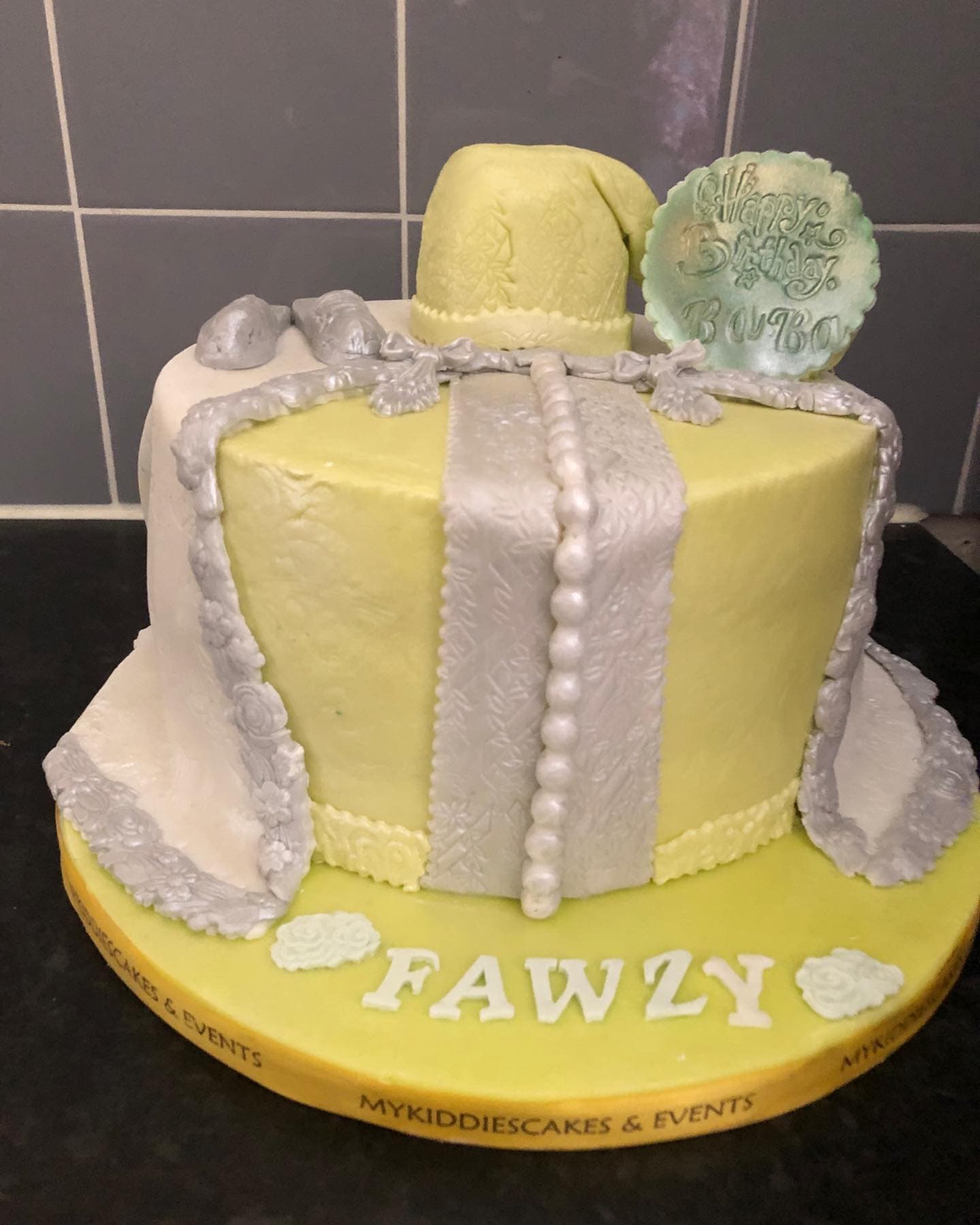 Fawzy yellow tier