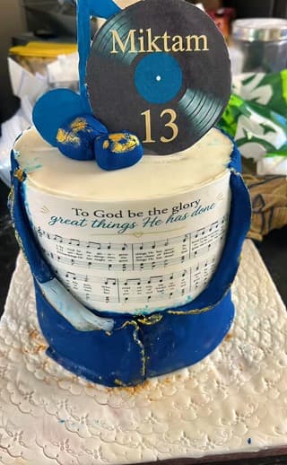 Miktam 13 cake