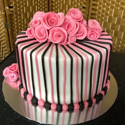 Pink stripes cake