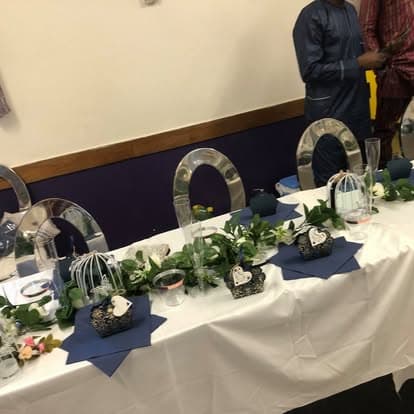 Horseshoe table greenery